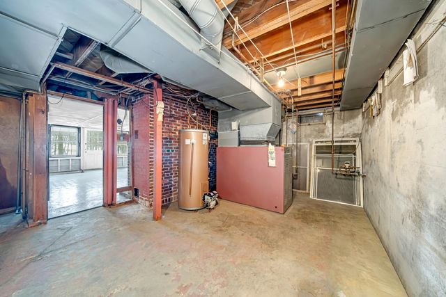 36 Woodman Road, Durham, NH 03824