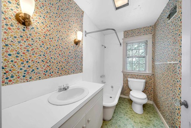 36 Woodman Road, Durham, NH 03824