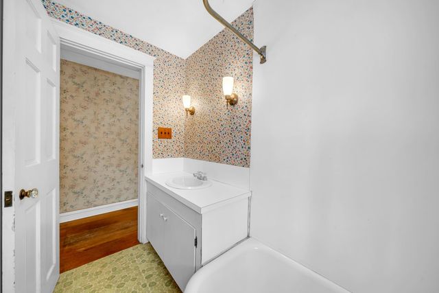 36 Woodman Road, Durham, NH 03824