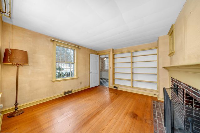 36 Woodman Road, Durham, NH 03824