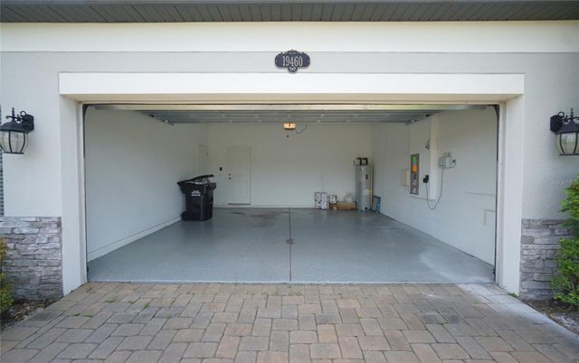 19460 BLOSSOM VINE LANE, Lutz, FL 33558