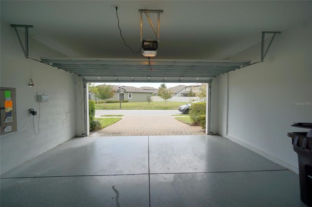 19460 BLOSSOM VINE LANE, Lutz, FL 33558