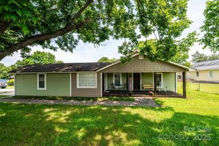 166 Duke Street, Granite Falls, NC 28630