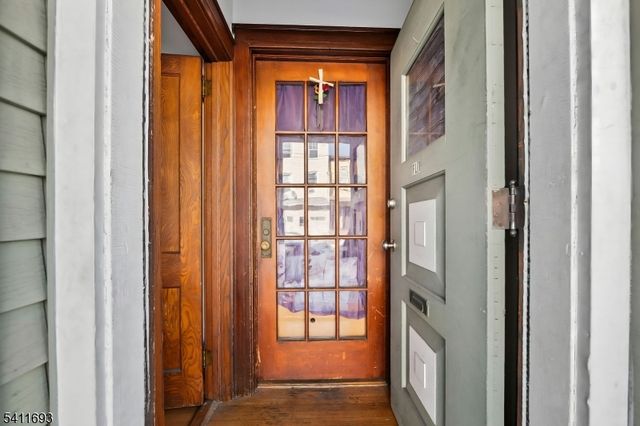 419 Hamilton St, Harrison Town, NJ 07029