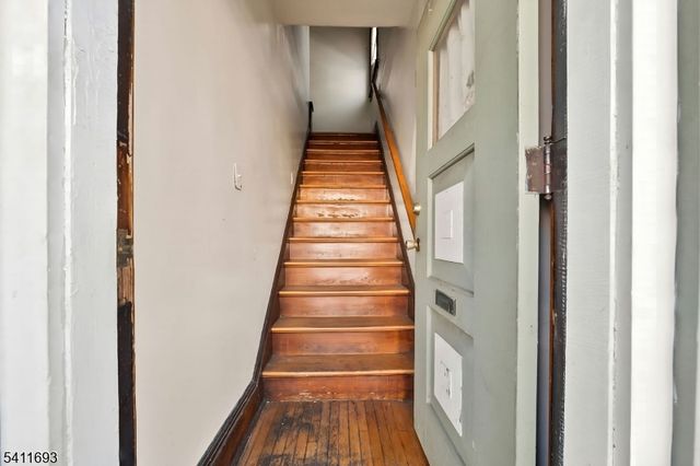 419 Hamilton St, Harrison Town, NJ 07029