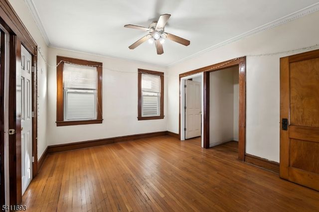 419 Hamilton St, Harrison Town, NJ 07029