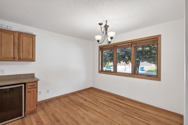 10779 53rd Avenue N, Plymouth, MN 55442
