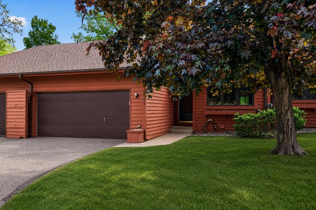 10779 53rd Avenue N, Plymouth, MN 55442