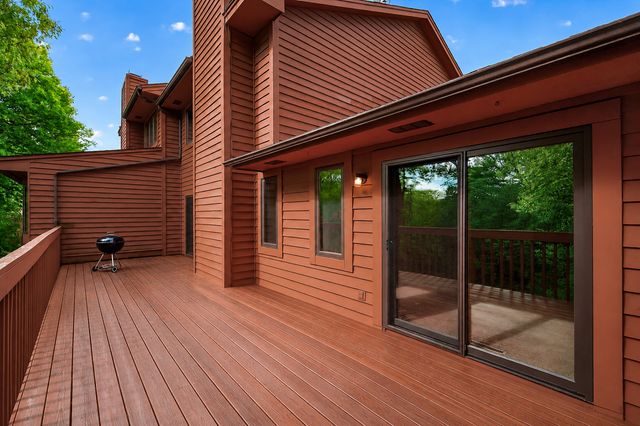 10779 53rd Avenue N, Plymouth, MN 55442