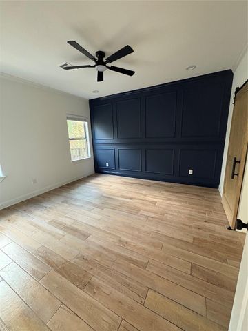 109 Cove Point, Conroe, TX 77356