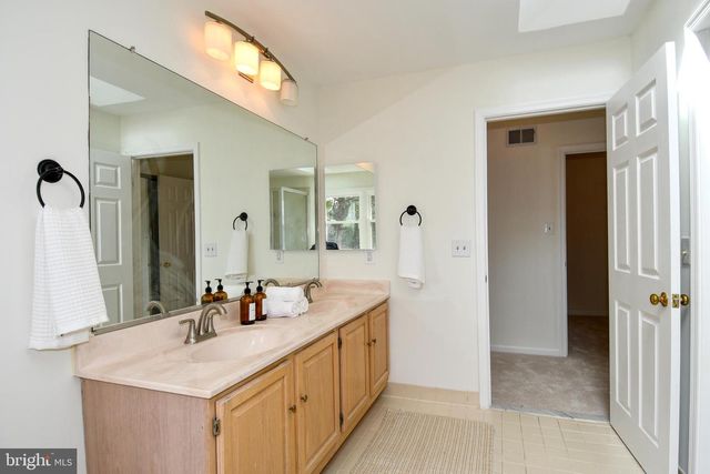 13730 ROSETREE CT, Chantilly, VA 20151