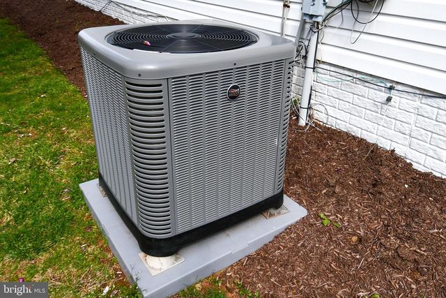 13730 ROSETREE CT, Chantilly, VA 20151