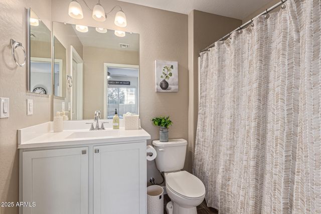 240 W Juniper Avenue, Gilbert, AZ 85233