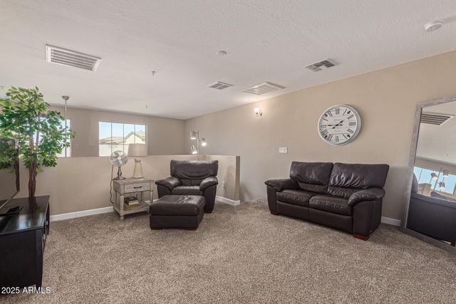 240 W Juniper Avenue, Gilbert, AZ 85233