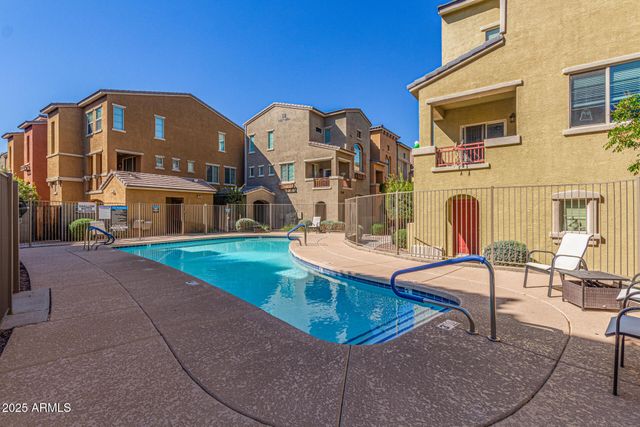 240 W Juniper Avenue, Gilbert, AZ 85233