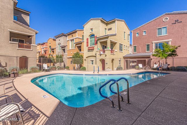 240 W Juniper Avenue, Gilbert, AZ 85233