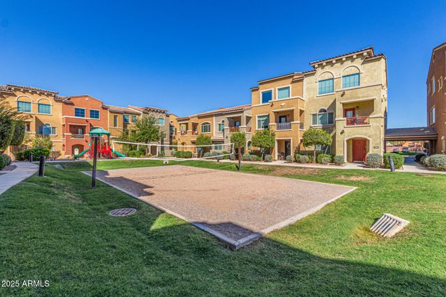 240 W Juniper Avenue, Gilbert, AZ 85233