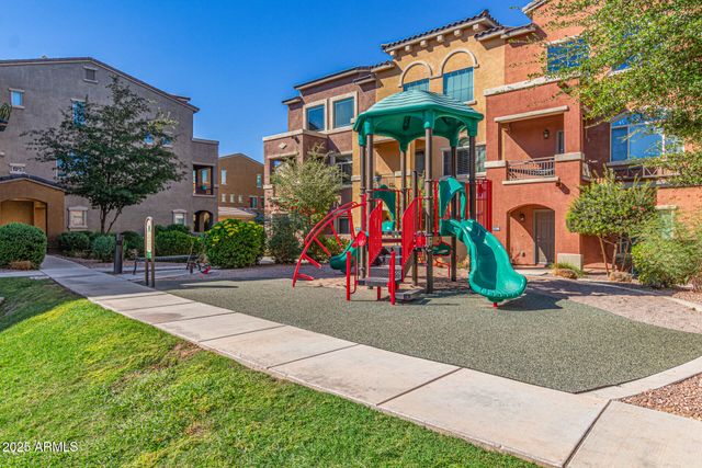 240 W Juniper Avenue, Gilbert, AZ 85233