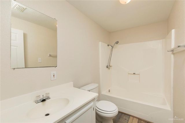 503 W Green Jay Avenue, Pharr, TX 78577