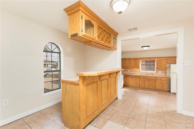 503 W Green Jay Avenue, Pharr, TX 78577