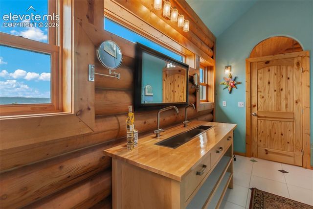 9 Arapahoe Street, Woodland Park, CO 80863