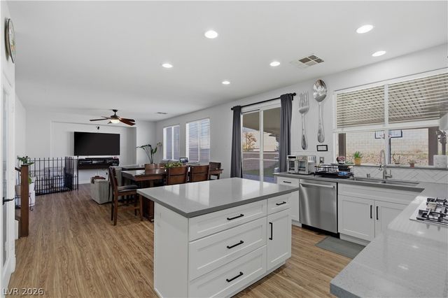 3031 Parchment Court, Las Vegas, NV 89117