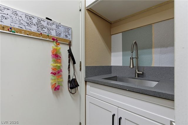 3031 Parchment Court, Las Vegas, NV 89117