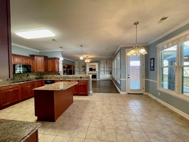 8028 OLD BROWNSVILLE RD, Bartlett, TN 38002