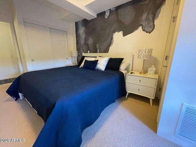 7127 E RANCHO VISTA Drive 2001, Scottsdale, AZ 85251