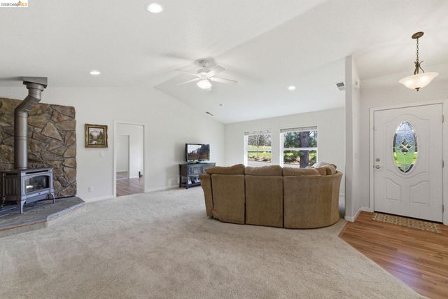 12552 Tannahill, Groveland, CA 95321