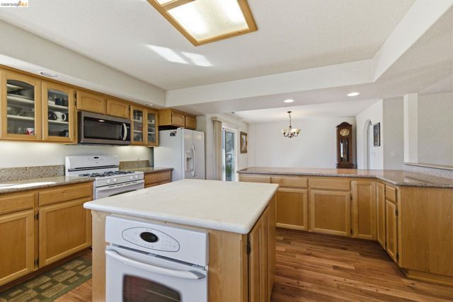 12552 Tannahill, Groveland, CA 95321