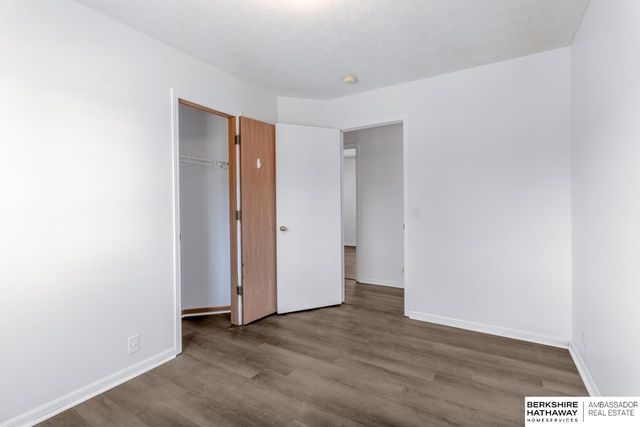 1106 Marshall Circle, Papillion, NE 68046