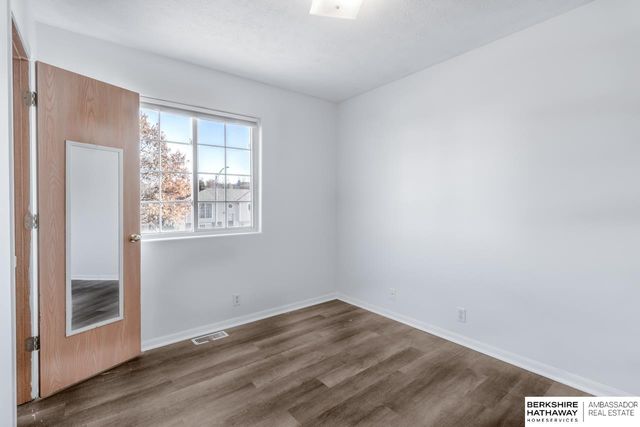 1106 Marshall Circle, Papillion, NE 68046