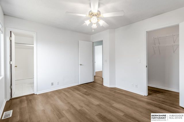 1106 Marshall Circle, Papillion, NE 68046