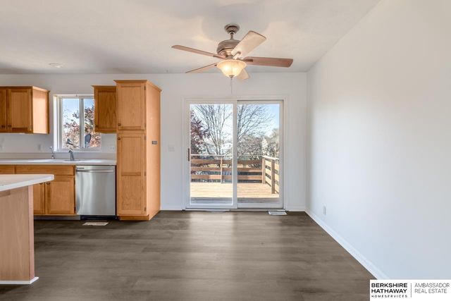 1106 Marshall Circle, Papillion, NE 68046