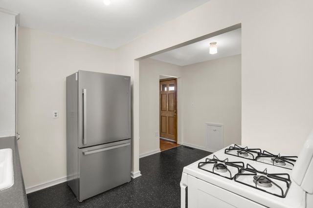2840 Kentucky Avenue S, Saint Louis Park, MN 55426