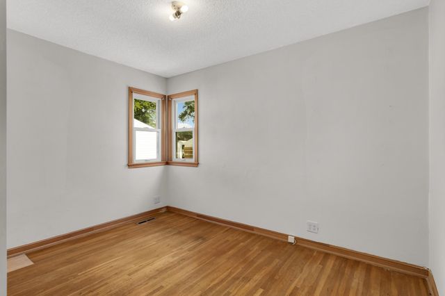 2840 Kentucky Avenue S, Saint Louis Park, MN 55426