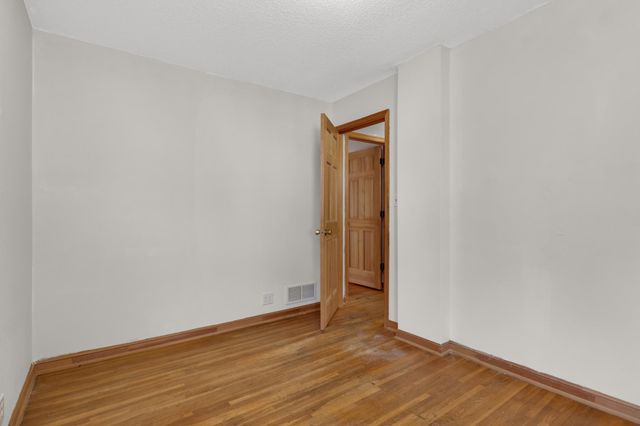 2840 Kentucky Avenue S, Saint Louis Park, MN 55426
