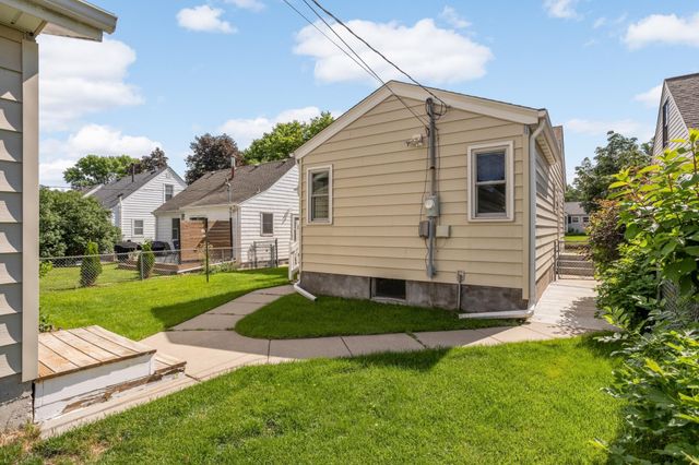 2840 Kentucky Avenue S, Saint Louis Park, MN 55426