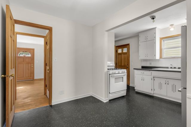 2840 Kentucky Avenue S, Saint Louis Park, MN 55426