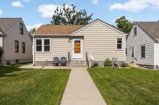 2840 Kentucky Avenue S, Saint Louis Park, MN 55426