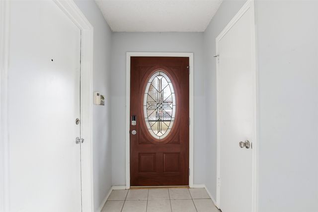 1611 Willow Lane, Euless, TX 76039