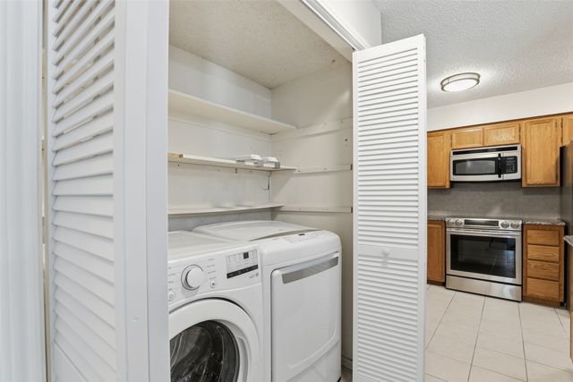 1611 Willow Lane, Euless, TX 76039