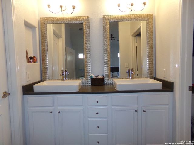1231 Whitby Tower, San Antonio, TX 78258