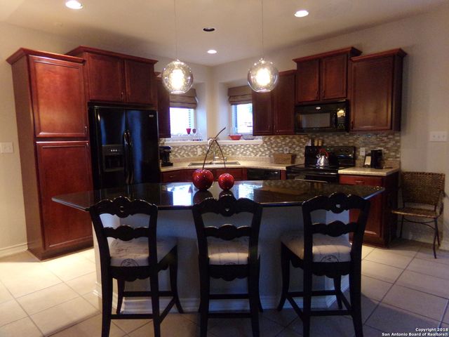 1231 Whitby Tower, San Antonio, TX 78258