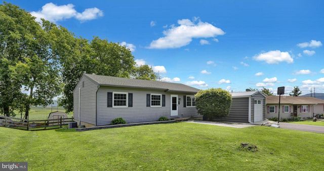 138 ELEANOR DR, Marietta, PA 17547
