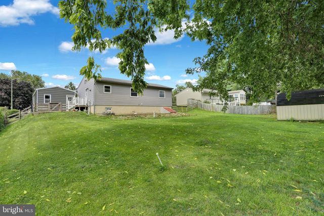 138 ELEANOR DR, Marietta, PA 17547