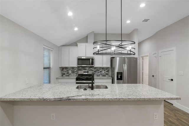 13018 Walden Road A, Montgomery, TX 77356