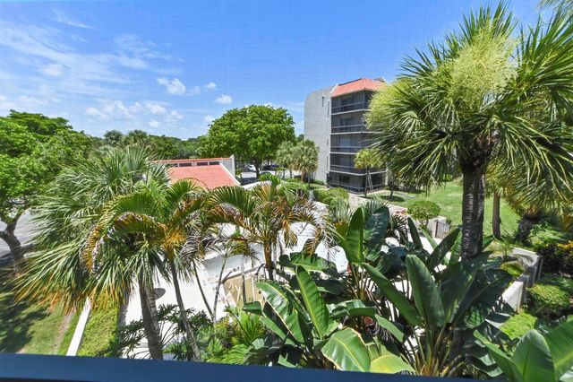 2550 Presidential Way 301, West Palm Beach, FL 33401