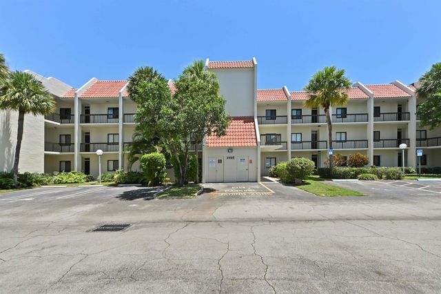 2550 Presidential Way 301, West Palm Beach, FL 33401